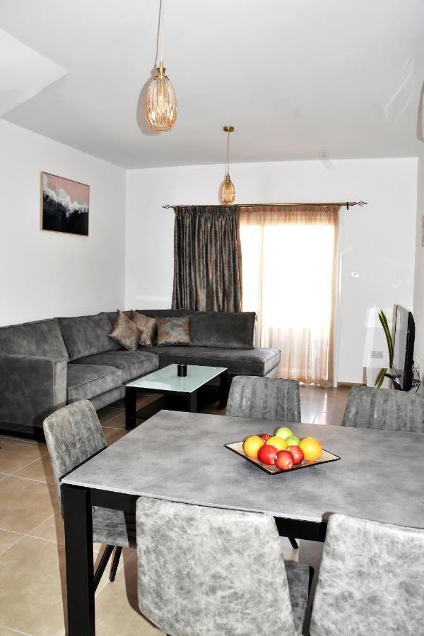 Star House Villa Paphos Bagian luar foto