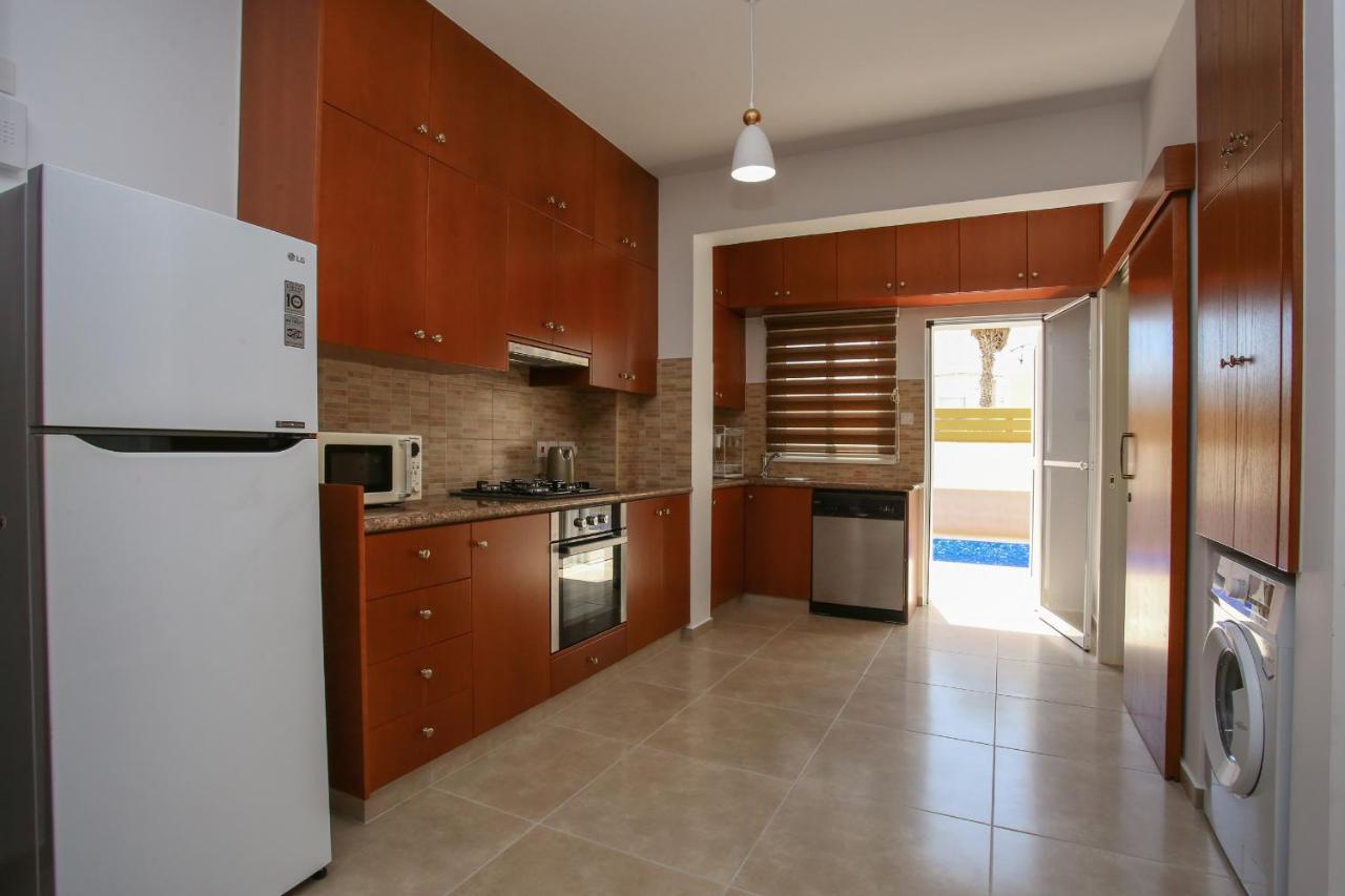 Star House Villa Paphos Bagian luar foto