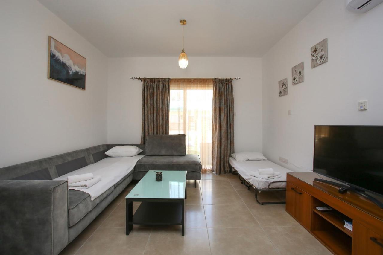 Star House Villa Paphos Bagian luar foto