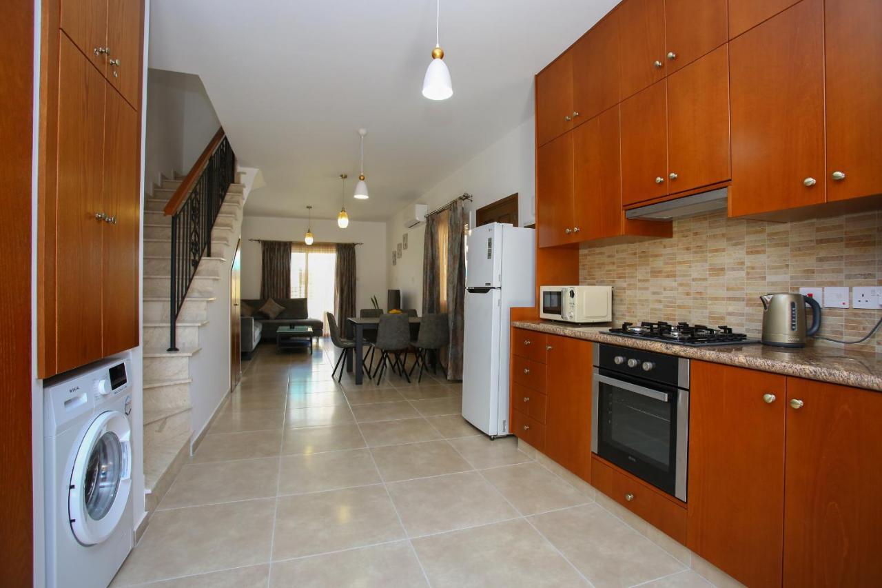 Star House Villa Paphos Bagian luar foto